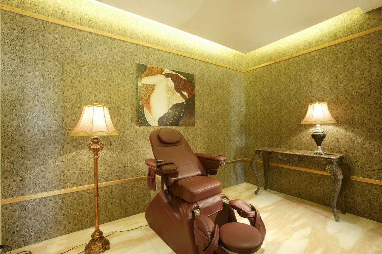 Motel 御花園商務旅舘虎尾舘-金花園汽車旅舘066 Huwei Exteriér fotografie